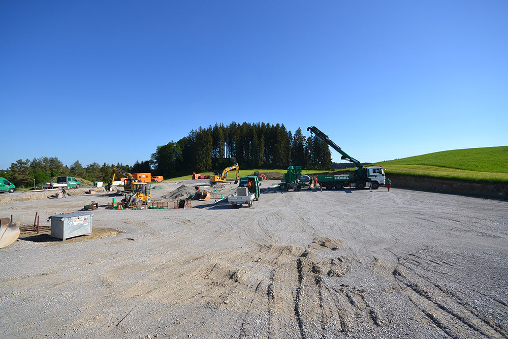 Halle-und-Bueroraeume