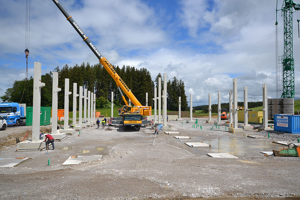 Halle-und-Bueroraeume