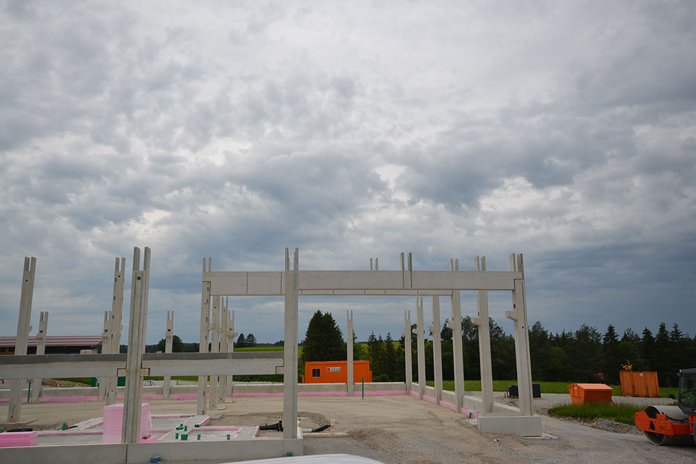 Halle-und-Bueroraeume