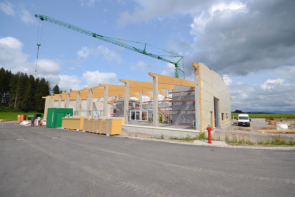 Halle-und-Bueroraeume