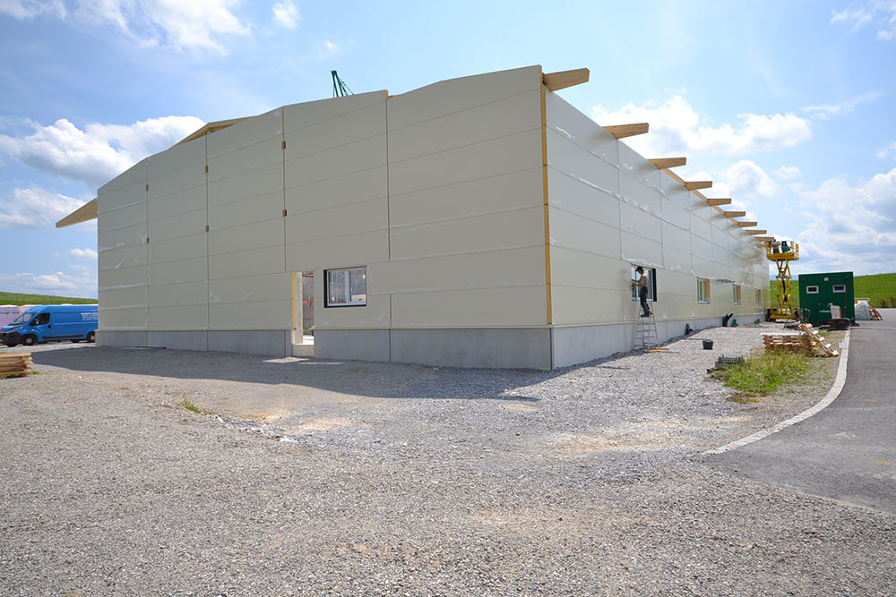 Halle-und-Bueroraeume